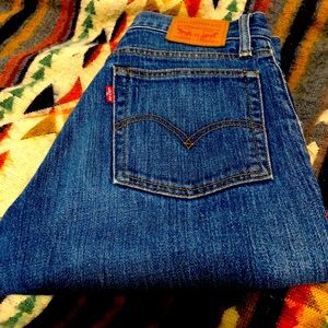 Levi’s wedgie - size 26, white oak denim, barely used